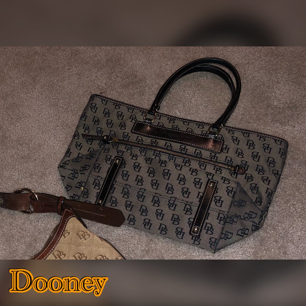 Dooney & Burke Good Condition 75592