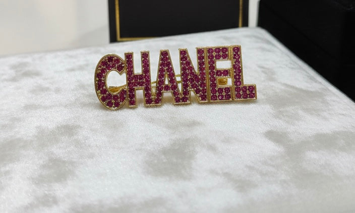 Lux Brooch 🔥🔥🔥🔥🔥🔥