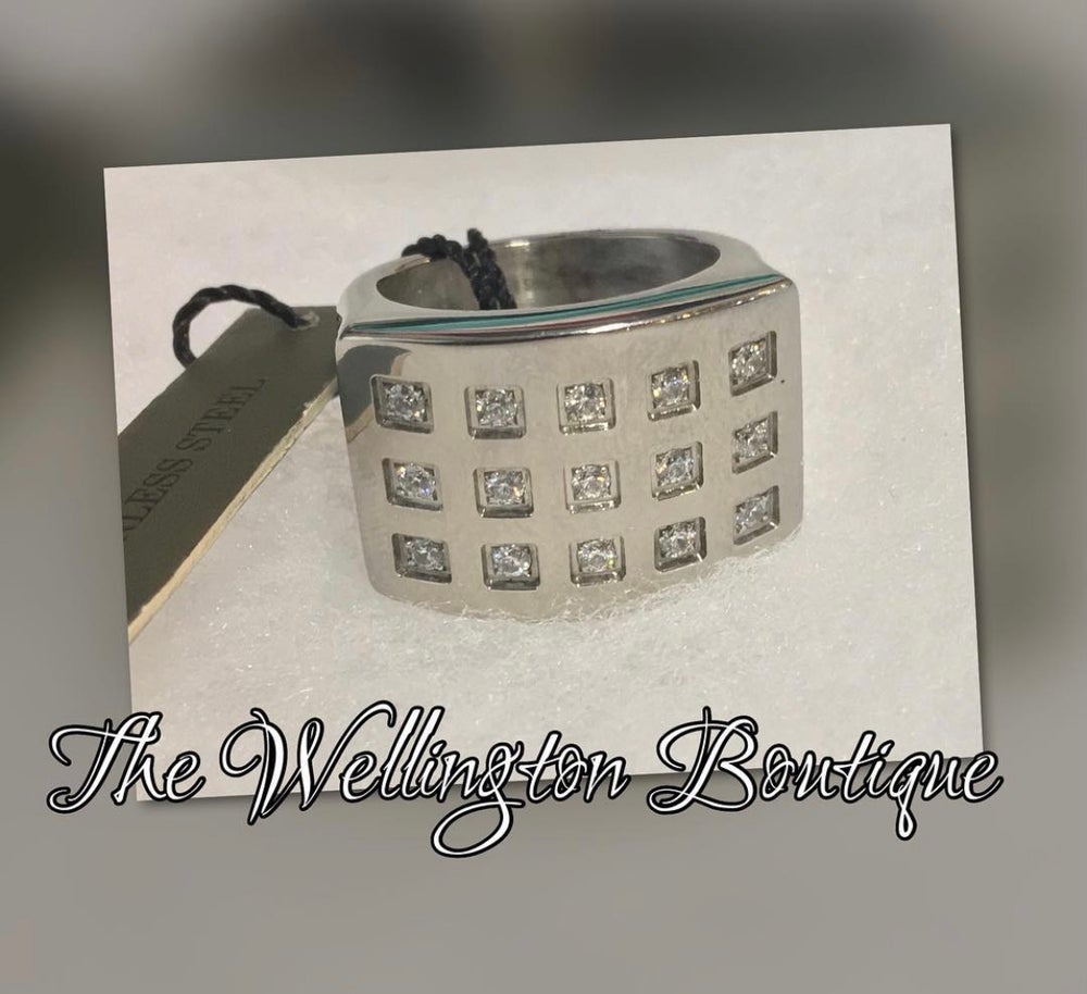 Stunning!! Stainless  Steel Ring Size 8